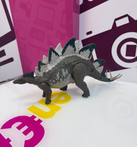 9-9-74062-1-Juguete Cine Y TV Jurassic World Estegosaurus 2