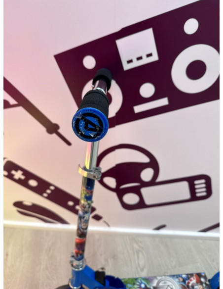 9-9-74060-3-Bebé Y Juguetes Patinete Marvel Avengers