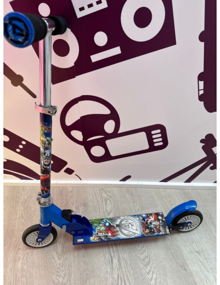 9-9-74060-4-Bebé Y Juguetes Patinete Marvel Avengers