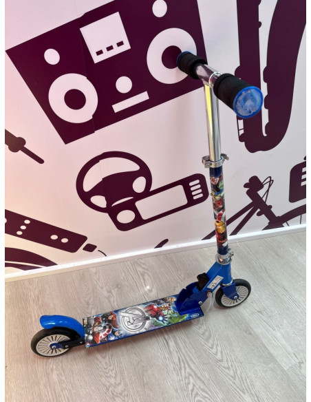 9-9-74060-5-Bebé Y Juguetes Patinete Marvel Avengers