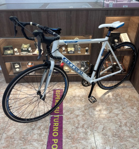 1-1-264419-1-Bicicleta Carretera Carrera 6061 T6 Blanca Talla M Blanca