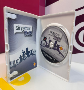 9-9-74136-1-Videojuego PS2 singstar rb  2