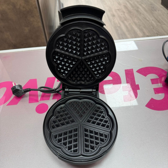 7-7-83273-2-Gofrera Severin (Sin Uso)