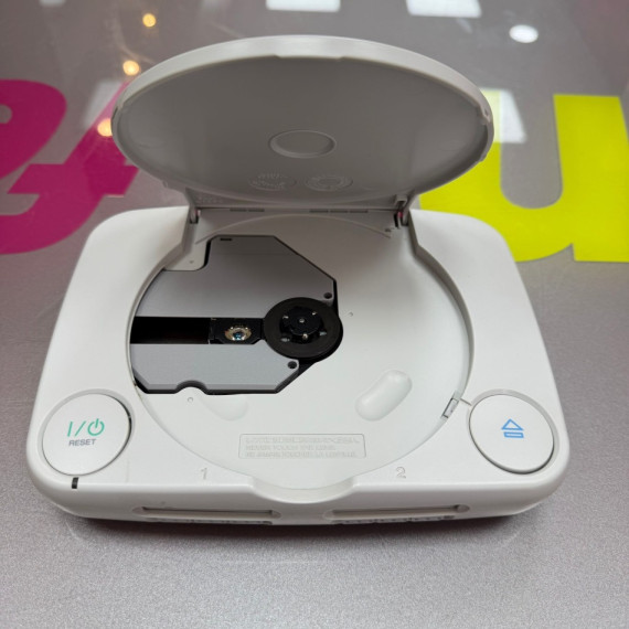 7-7-81709-2-Consola PS1 One 