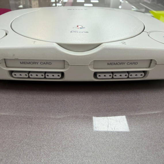 7-7-81709-3-Consola PS1 One 