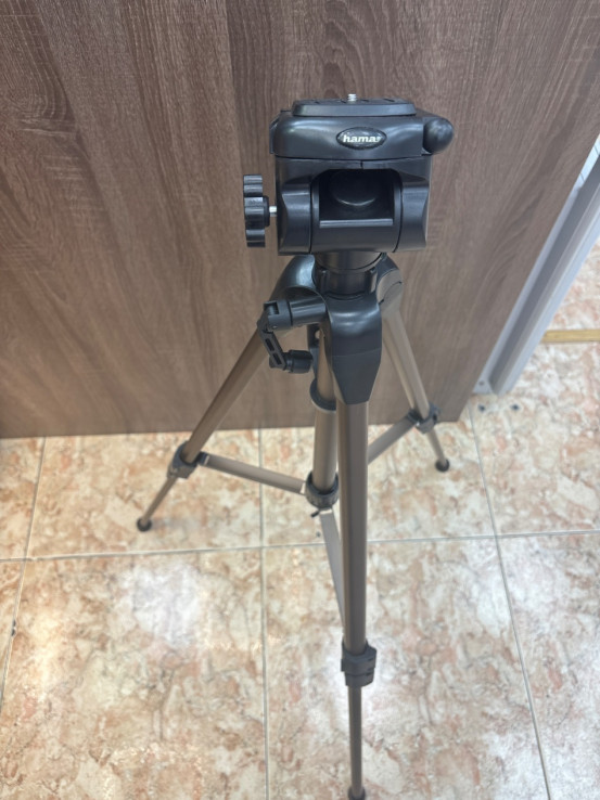 1-1-266392-2-Tripode Hama Star 62