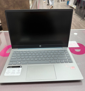 7-7-81587-1-Ordenador Portátil HP 14-EM0021LA AMD RYzen 5 7520U 2.80 GHz 16 Ram 512 SSD