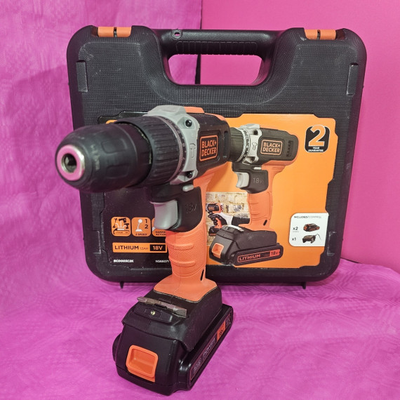 8-8-67152-2-Taladro A Bateria Black Decker BCD003C2K (sin Cargador)