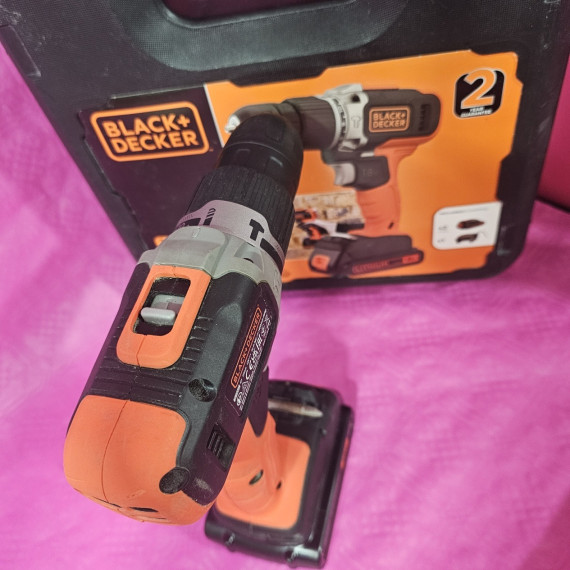 8-8-67152-5-Taladro A Bateria Black Decker BCD003C2K (sin Cargador)