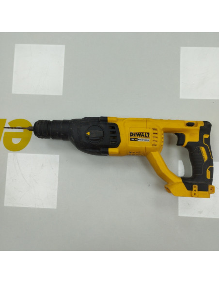 6-6-163806-2-Taladro A Bateria Dewalt Dch133