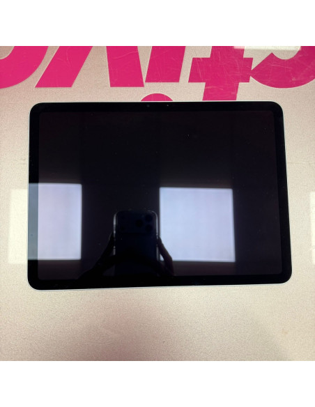 7-7-82207-3-iPad Air 11-inch M3 128 GB