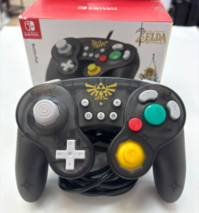 1-1-266676-1-Mando Pro Controller Battle Pad Zelda