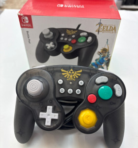 1-1-266676-1-Mando Pro Controller Battle Pad Zelda 2