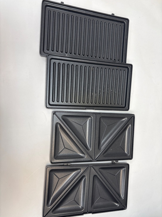 1-1-266219-3-Gofrera Mandine Negra Mswpm800-21