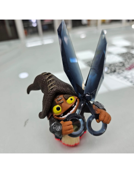 8-8-74363-1-Juguetes Skylander short cut