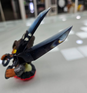 8-8-74363-1-Juguetes Skylander short cut 2