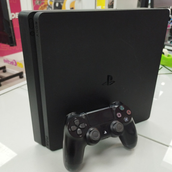 6-6-165781-2-Consola PS4 Slim 500GB