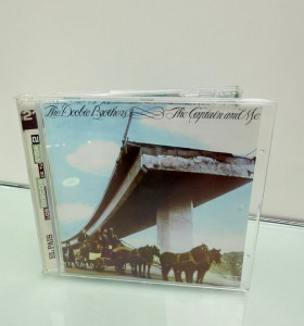 8-8-74381-1-CD THE DOOBIE BROTHERS