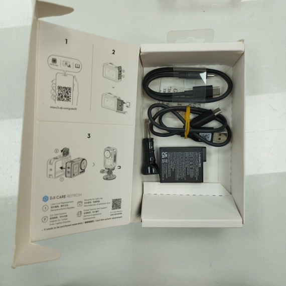 6-6-165512-2-Videocámara Digital DJI Osmo Action 3 Con Accesorios