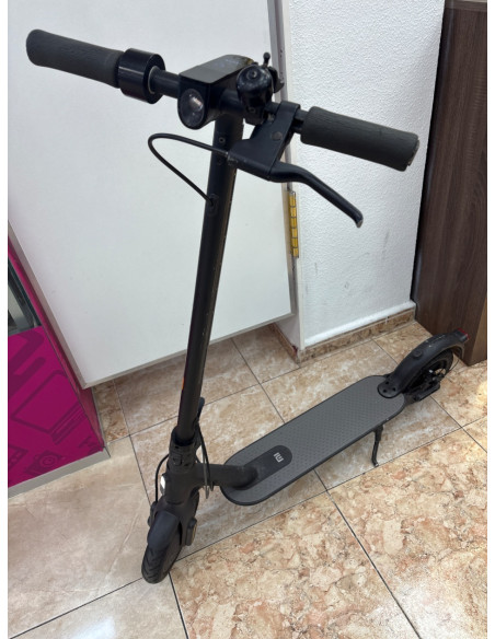 1-1-264703-1-Patinete electrico Xiaomi Scooter Essential 5.305 kilometros.
