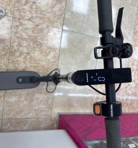 1-1-264703-1-Patinete electrico Xiaomi Scooter Essential 5.305 kilometros. 2