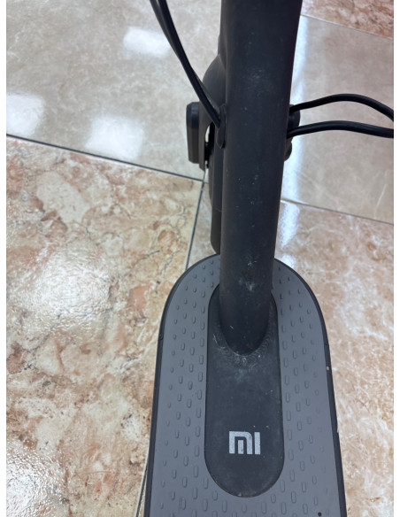 1-1-264703-4-Patinete electrico Xiaomi Scooter Essential 5.305 kilometros.