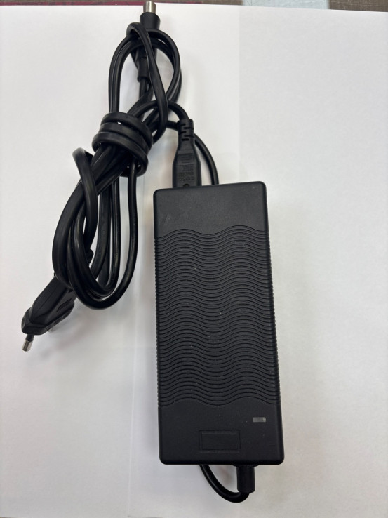 1-1-264703-9-Patinete electrico Xiaomi Scooter Essential 5.305 kilometros.