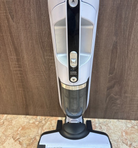 1-1-266446-1-Aspirador Escoba Bosch 25.2V Blanco