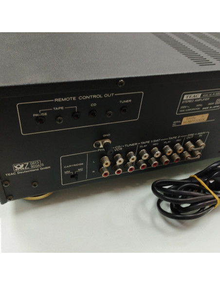 6-6-165836-5-Amplificador HiFi Teac A-x800