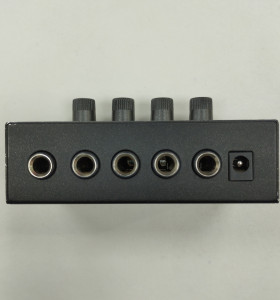 6-6-165890-1-Amplificador Auriculares Behringer HA400 2