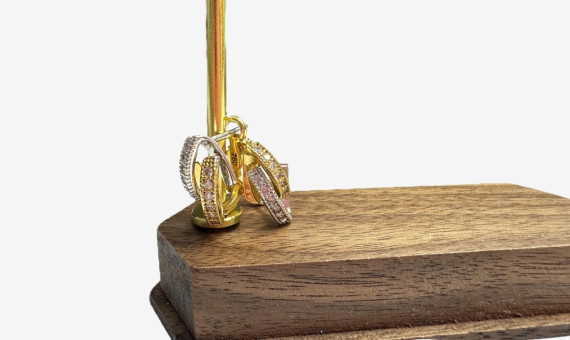 7-1-260929-4-Pendientes con piedras de oro bicolor 18K, L 1.5cm