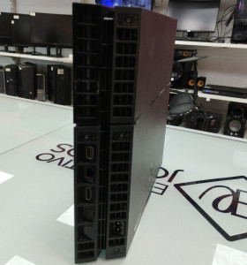 6-6-161295-1-Consola PS4 Fat 500Gb  2