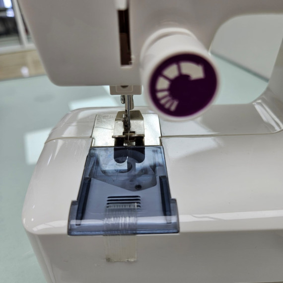 8-8-74489-5-Maquina Coser Zig Zag Juguettos (a pilas)