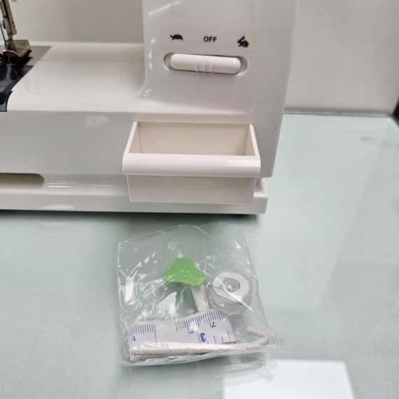 8-8-74489-8-Maquina Coser Zig Zag Juguettos (a pilas)