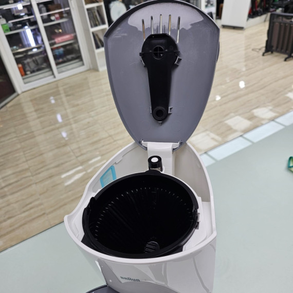 8-8-74437-5-Cafetera Braun Aromaster Plus KF400