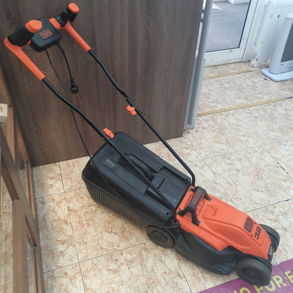 1-1-267121-1-Cortacesped Black And Decker 32Cm