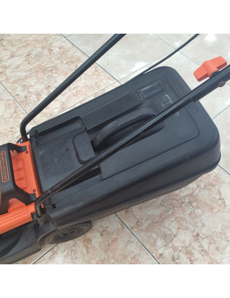 1-1-267121-5-Cortacesped Black And Decker 32Cm