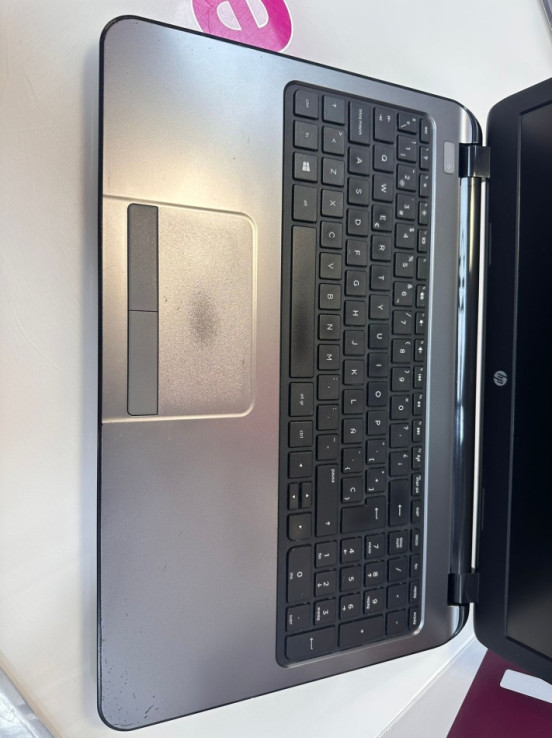 9-9-74327-5-Ordenador Portátil Hp 255 G3 AMD E1-6010 4gb Ram 512gb 