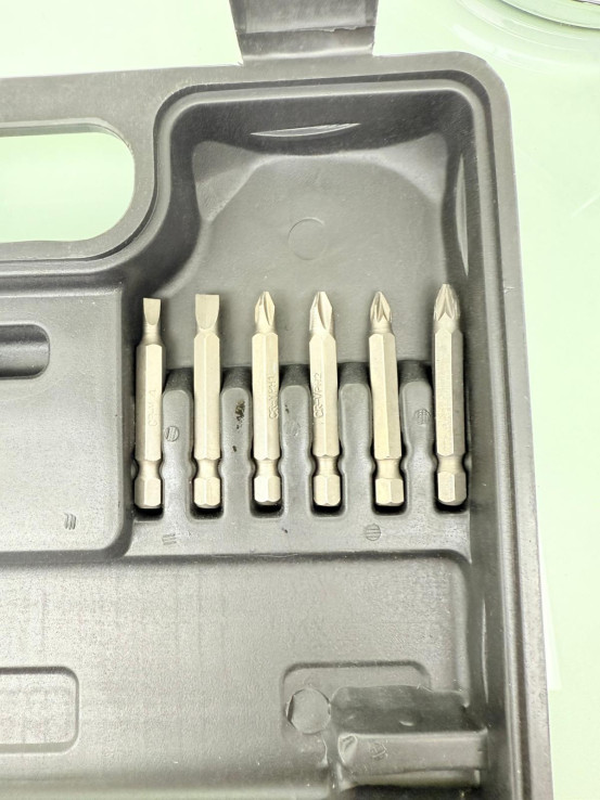 8-8-74587-8-Atornillador Mader (Sin Uso)