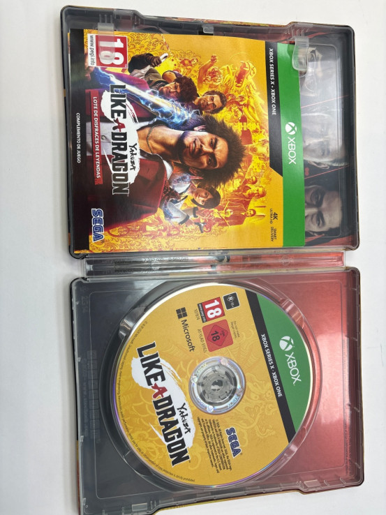 1-1-267094-2-Videojuego Xbox One Yakuza Like A Dragon Edition 