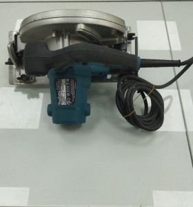 6-6-165933-1-Sierra Circular Makita HS7601 2