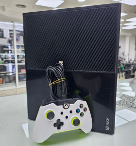 8-8-74793-1-Consola Xbox One 365gb 1540 2