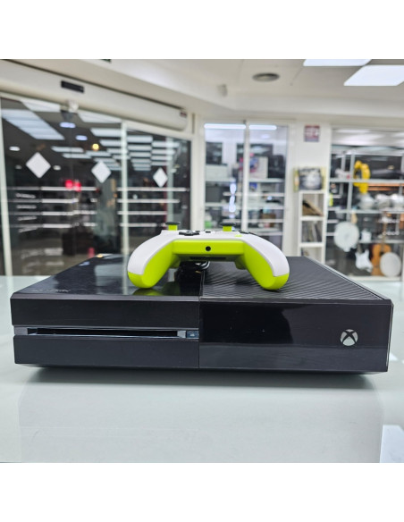 8-8-74793-4-Consola Xbox One 365gb 1540