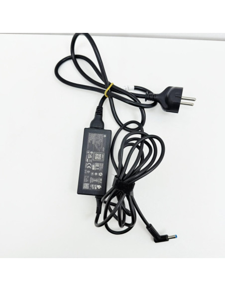 8-8-72652-15-Ordenador Portátil HP 255 G9 AMD 3020e Radeon 8Gb Ram 256gb Radeon SSD Radeon Graphics Windows 11