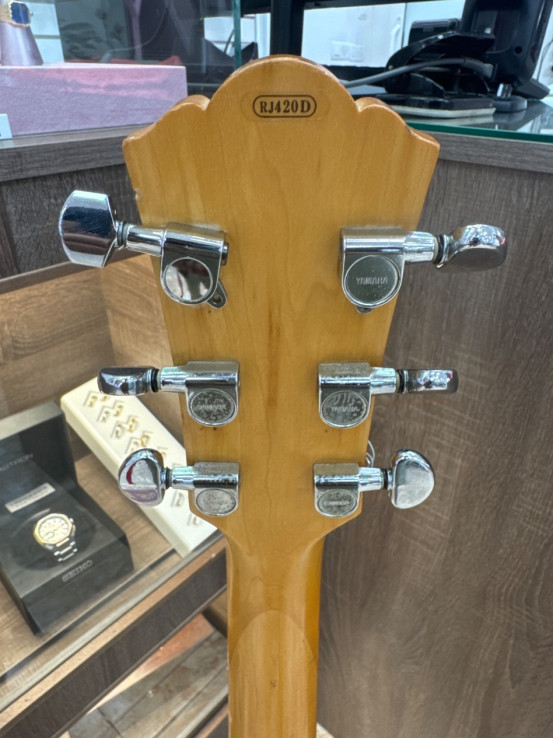 1-1-265464-6-Guitarra Electrica Yamaha RJ420D