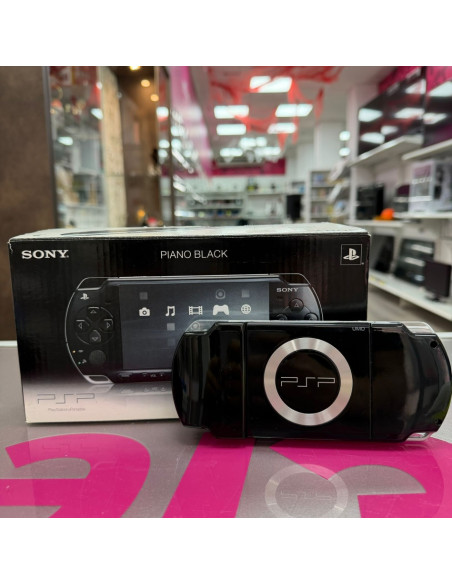 7-7-82850-2-Consola PSP 2004 con caja
