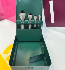 9-9-74531-1-Llaves Parkside set de avellanadores hss  2