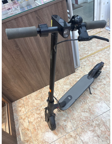1-1-267252-1-Patinete Electrico Xiaomi Scooter Essential