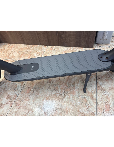 1-1-267252-2-Patinete Electrico Xiaomi Scooter Essential
