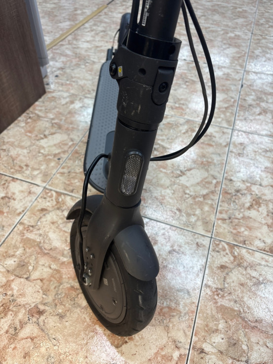 1-1-267252-3-Patinete Electrico Xiaomi Scooter Essential